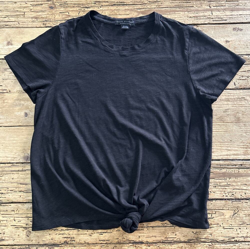Social Standard By Sanctuary Women’s Size 2X Black One & Only Tee NWOT